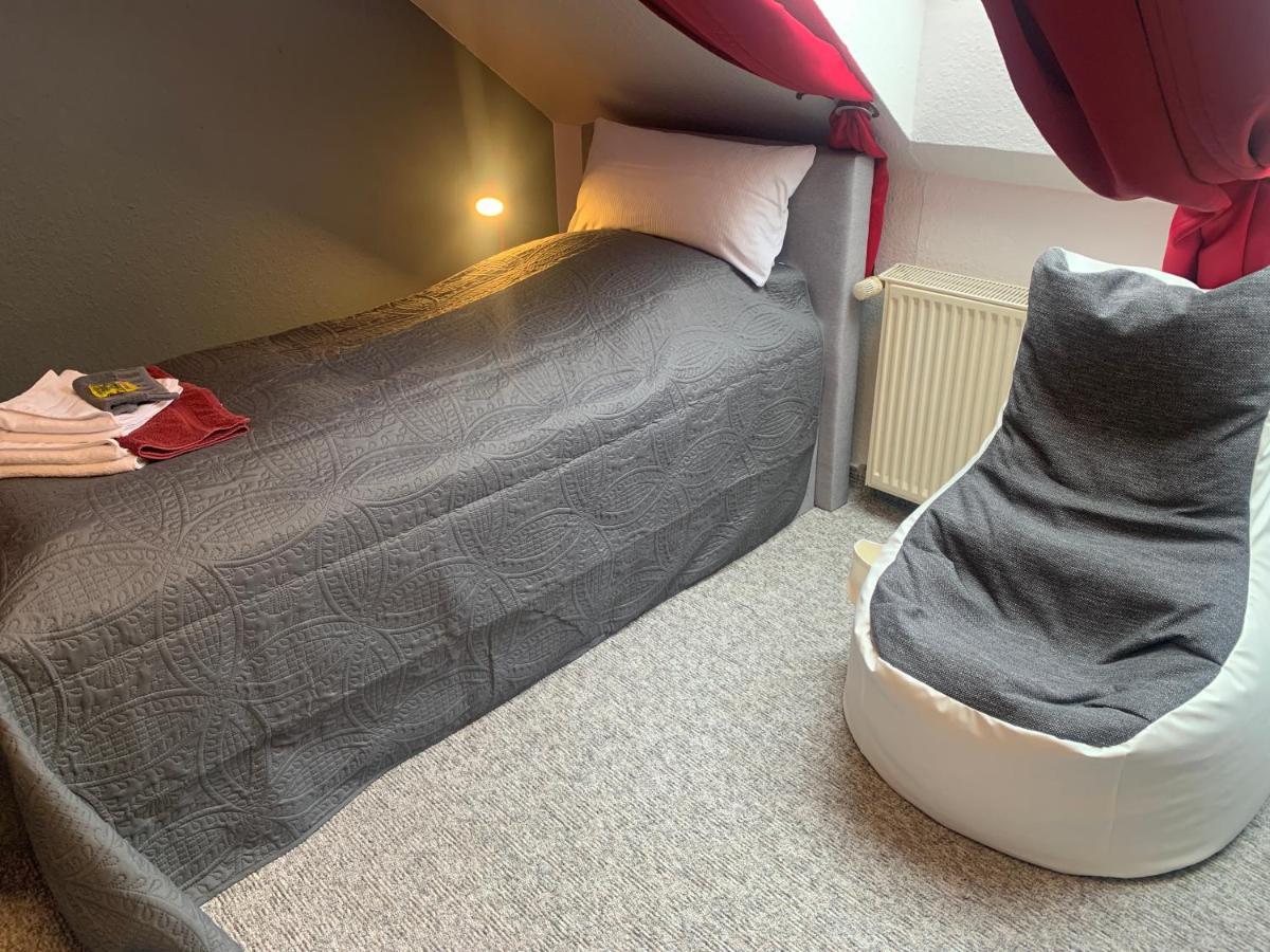 Best-Preis -Vip Lounge- Mit Netflix, Self-Check-In, Ebike Ladestation, Fahrradraum, Wlan Und Netflix - Direkt Am Elberadweg Im Herzen Von Витенберге Екстериор снимка